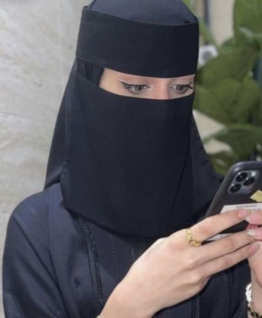 Saudi Nakab Short Style Item