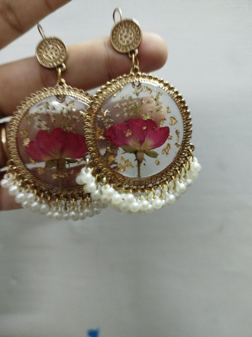 Customized Resin Jhumka With Dried flowers
