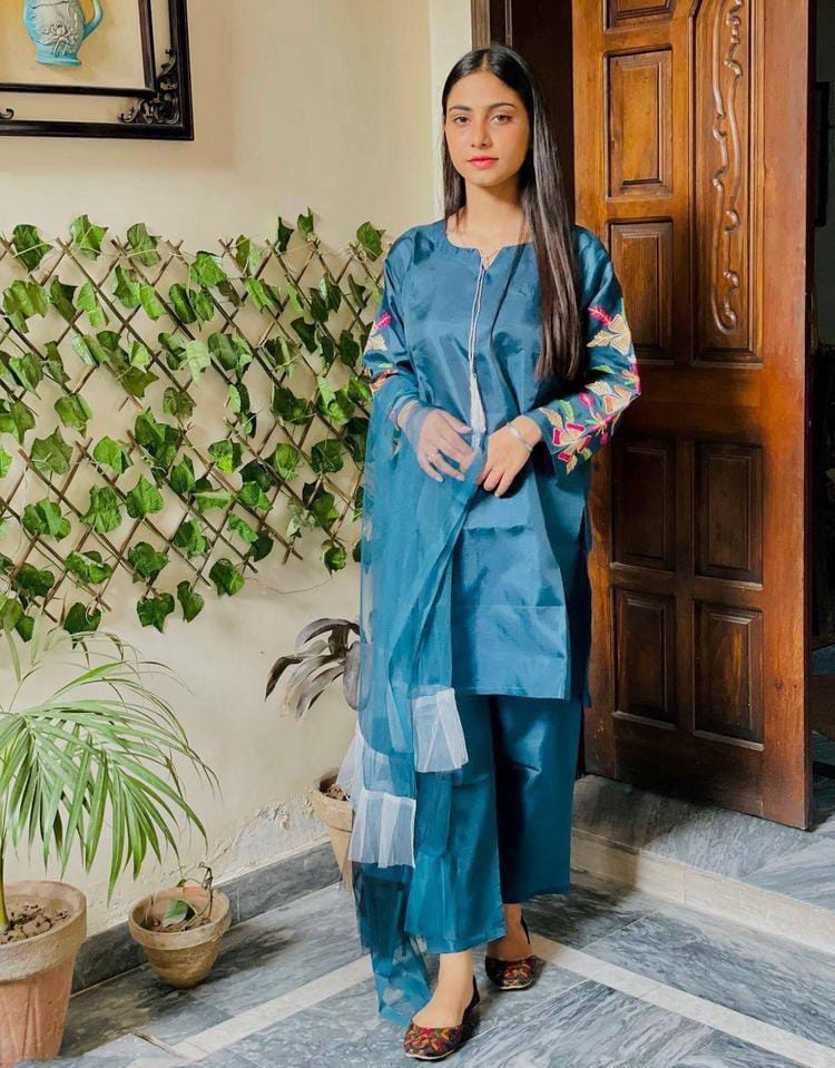 Katan Silk Fancy Net Dupatta Embroidery Three Pieces For Girls.
