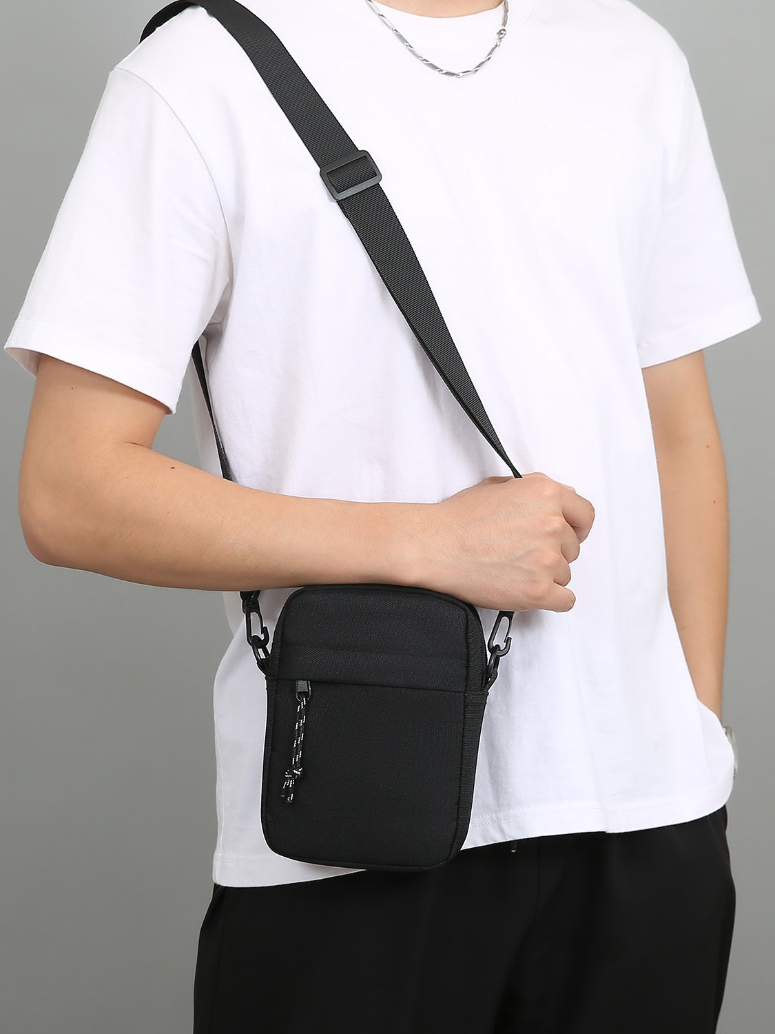 Simple Casual Mini Crossbody Bag Men's Nylon Small Shoulder Bag For Men Oxford Messenger Phone Side Sling Bag Husband Chest Pack