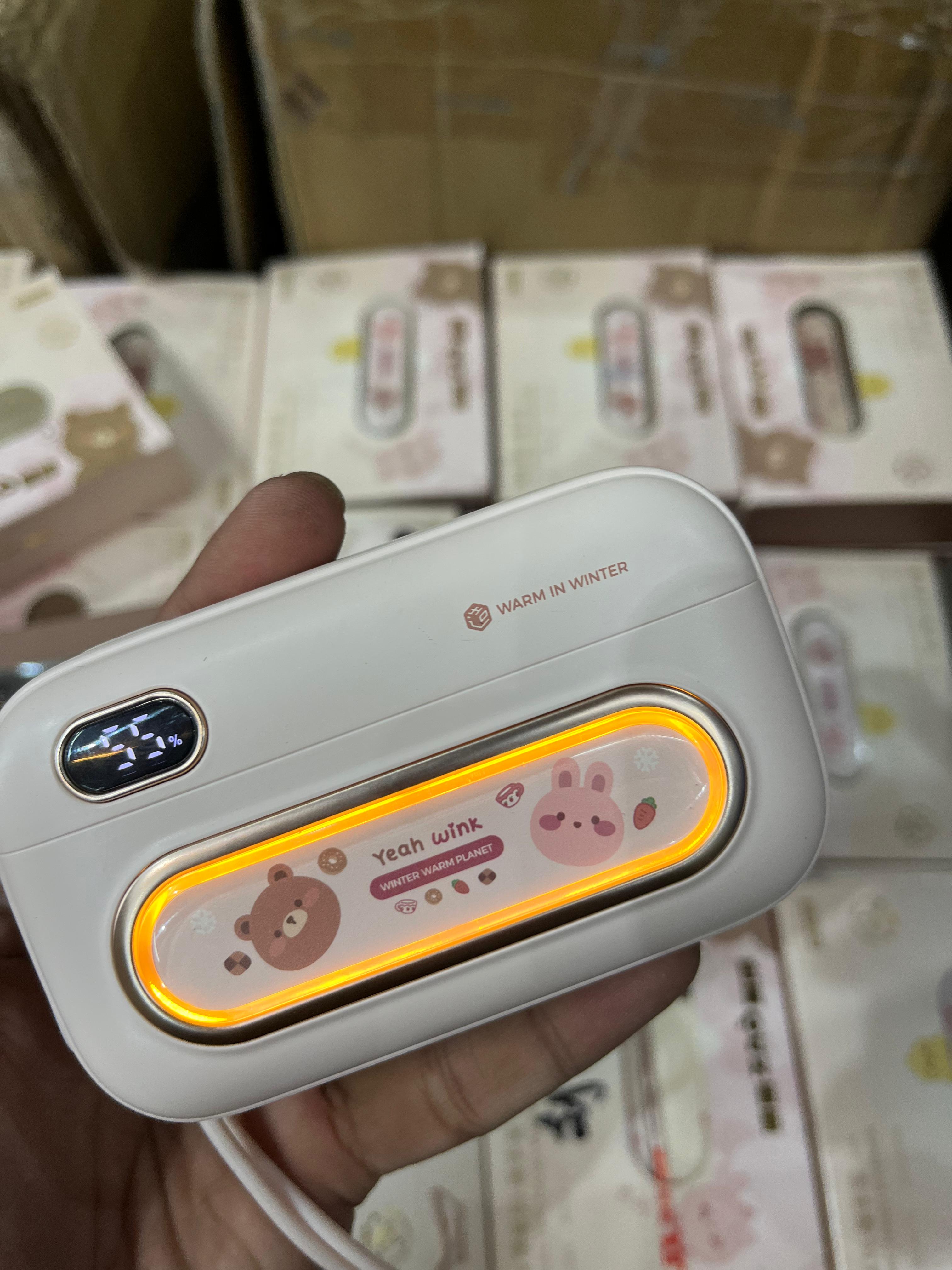 Rechargeable Hand Warmer 8000mAh Reusable Electric Rechargeable Mobile Power Bank Portable Pocket Hand Warmer