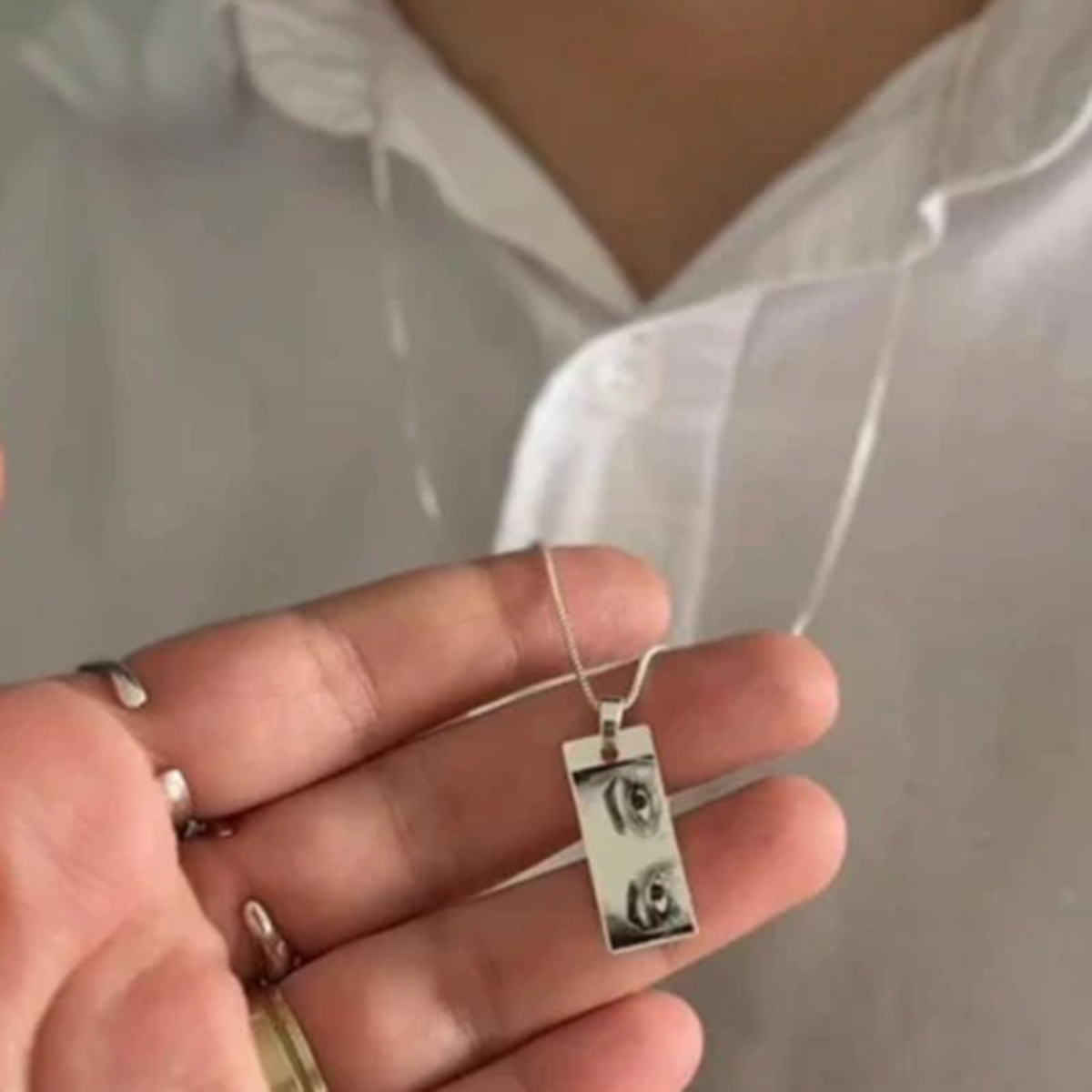 Personalized Eyes Lockets Crafted to Capture the Unique Beauty of Your Loved Ones best quality for gift with Gift picking