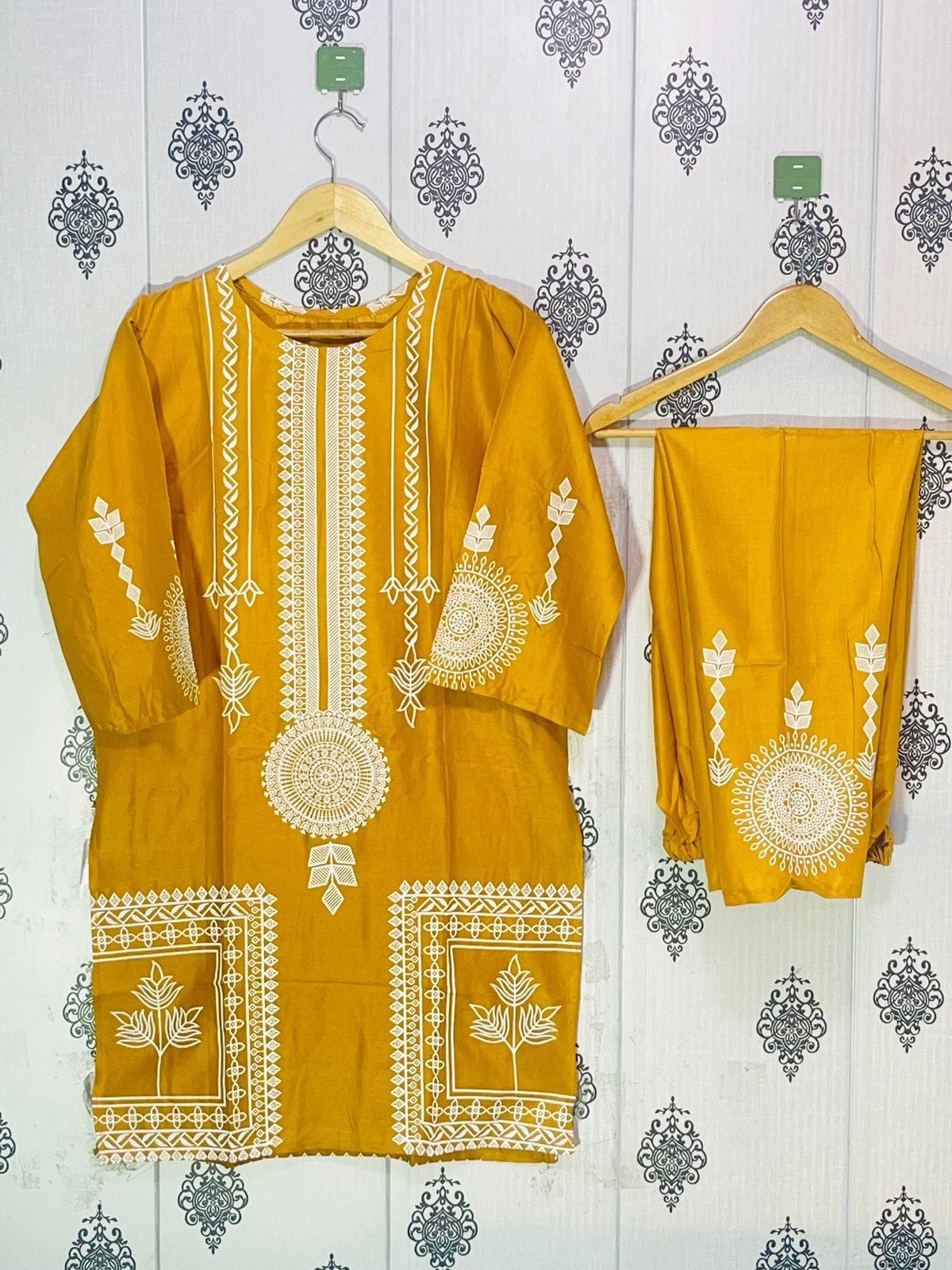 New stylish collection 3D printed stitched 2pc suit for girls and women.