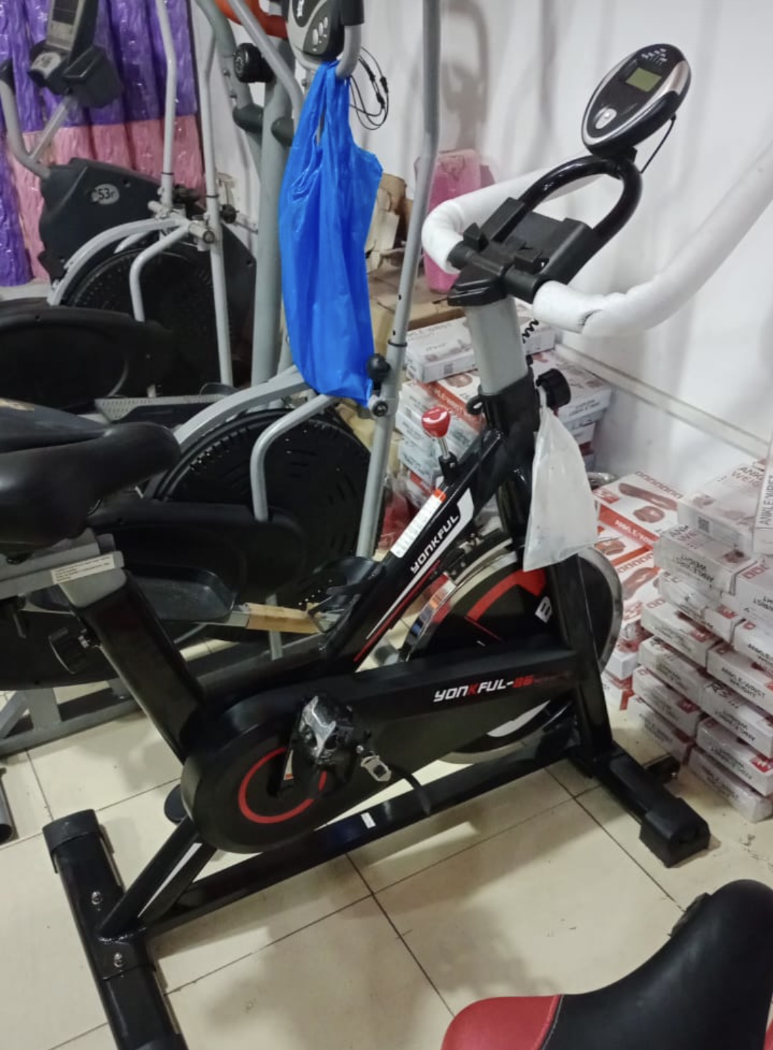 Yonkful exercise bike discount reviews