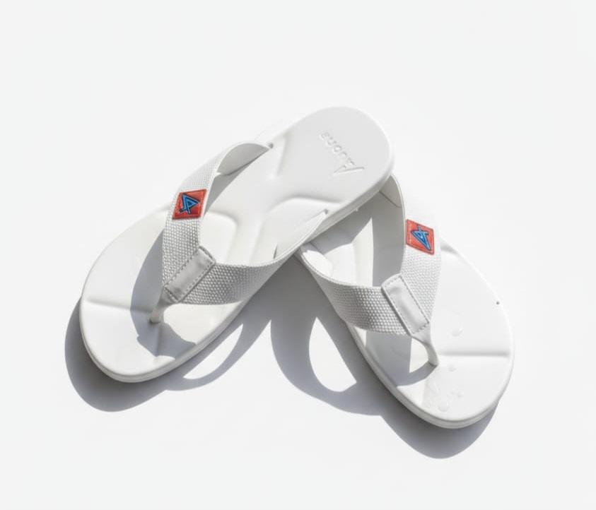 Umrah & Home Slippers for Men & Women Comfortable Soft Indoor Outdoor Footwear Lightweight Daily Wear Sandals Islamic Hajj Umrah Pilgrimage Shoes Casual Anti Slip House Slippers Soft EVA Material Durable Summer Slippers White and Other Colors Unisex