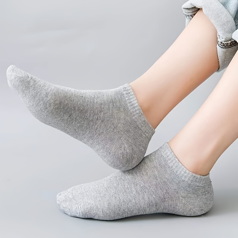 4 Pairs Cotton Ankle Socks for Men and Women - Low Cut Socks for Unisex Soft And Comfortable