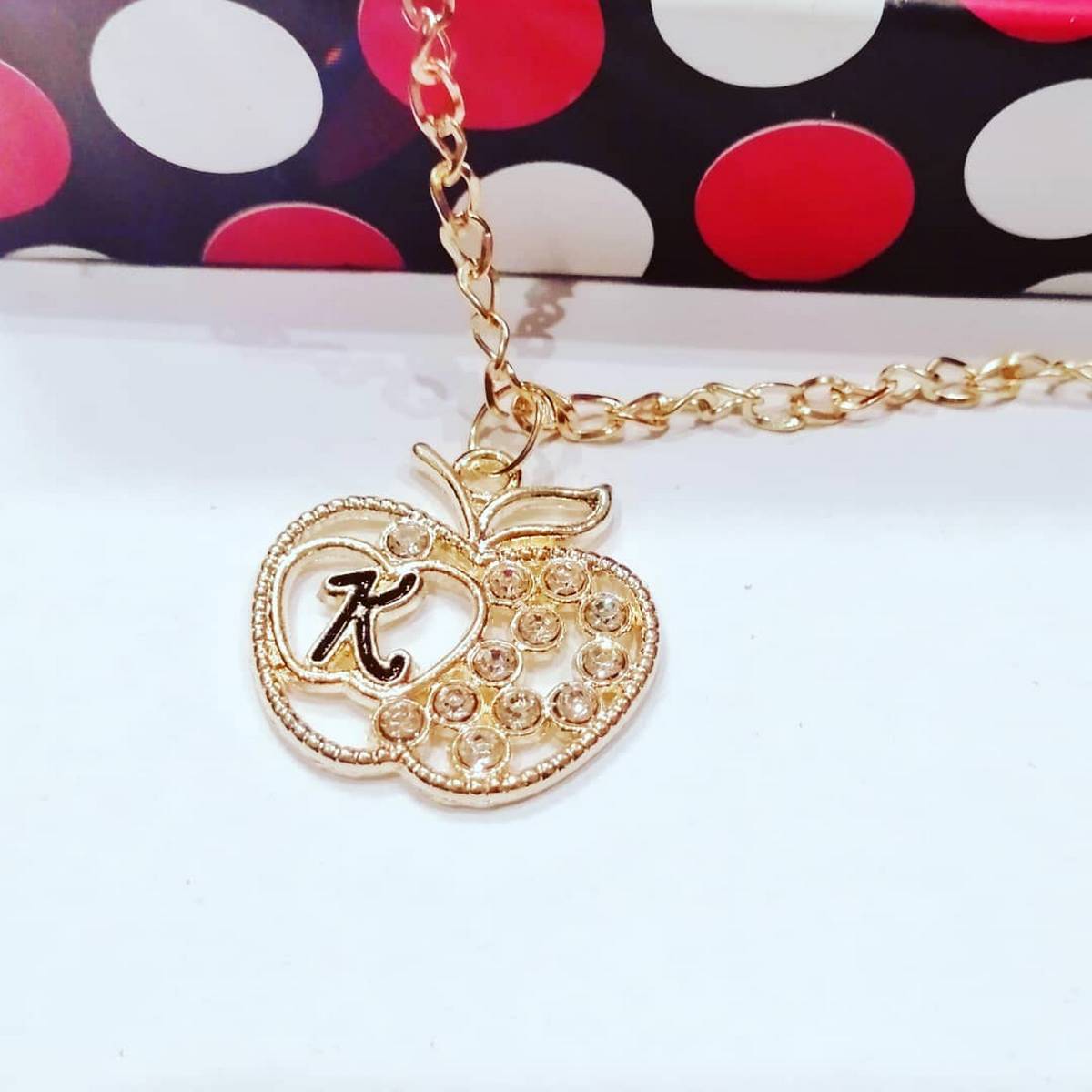 kainat name locket