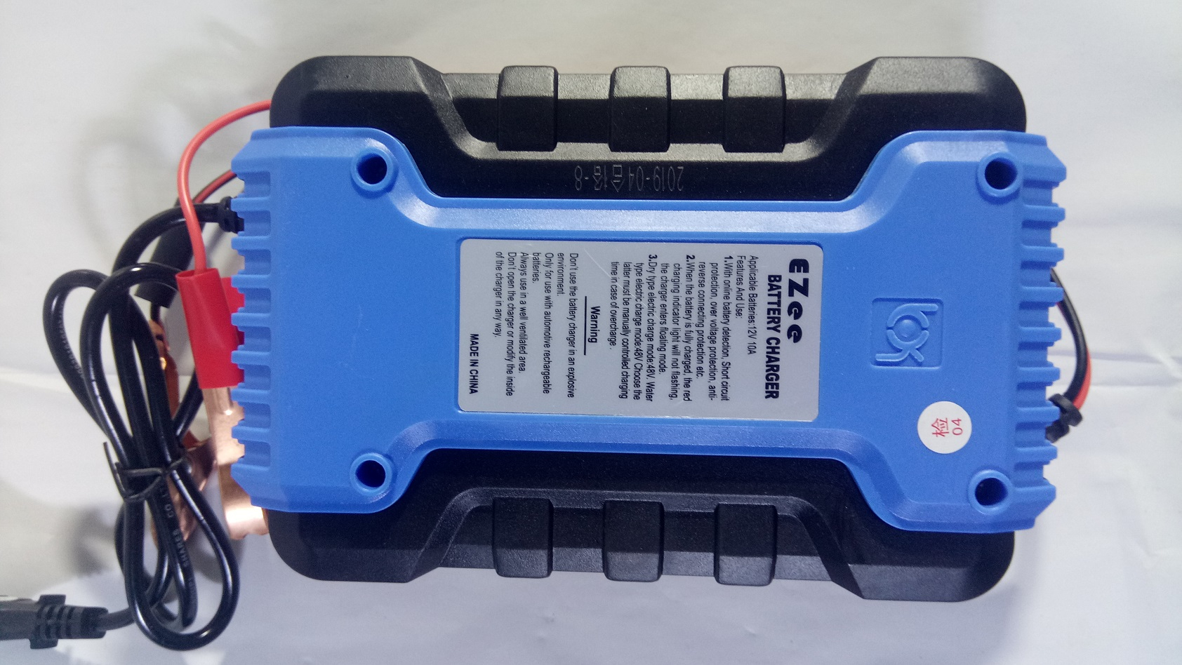 All Digital Universal Car Battery Charger 10A 12V Automatic 3 Phase Control Switched Mode Auto Off Function UPS Battery Charger 12 Volt 10 Amp Full Automatic Digital Intelligent Portable Car Battery Charger Smart Fast Power Charging For Wet Dry Lead Acid