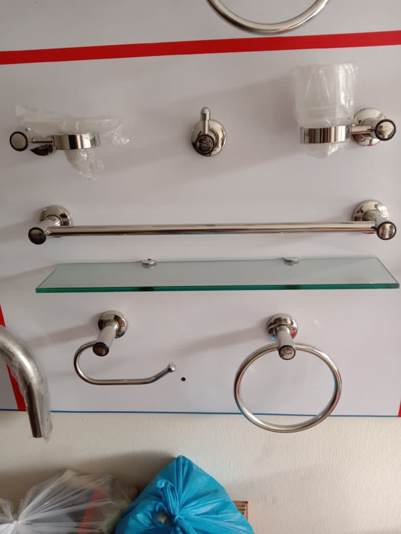 Bathroom Accessories set Black/White/Golden 7 pieces Philco Store ...