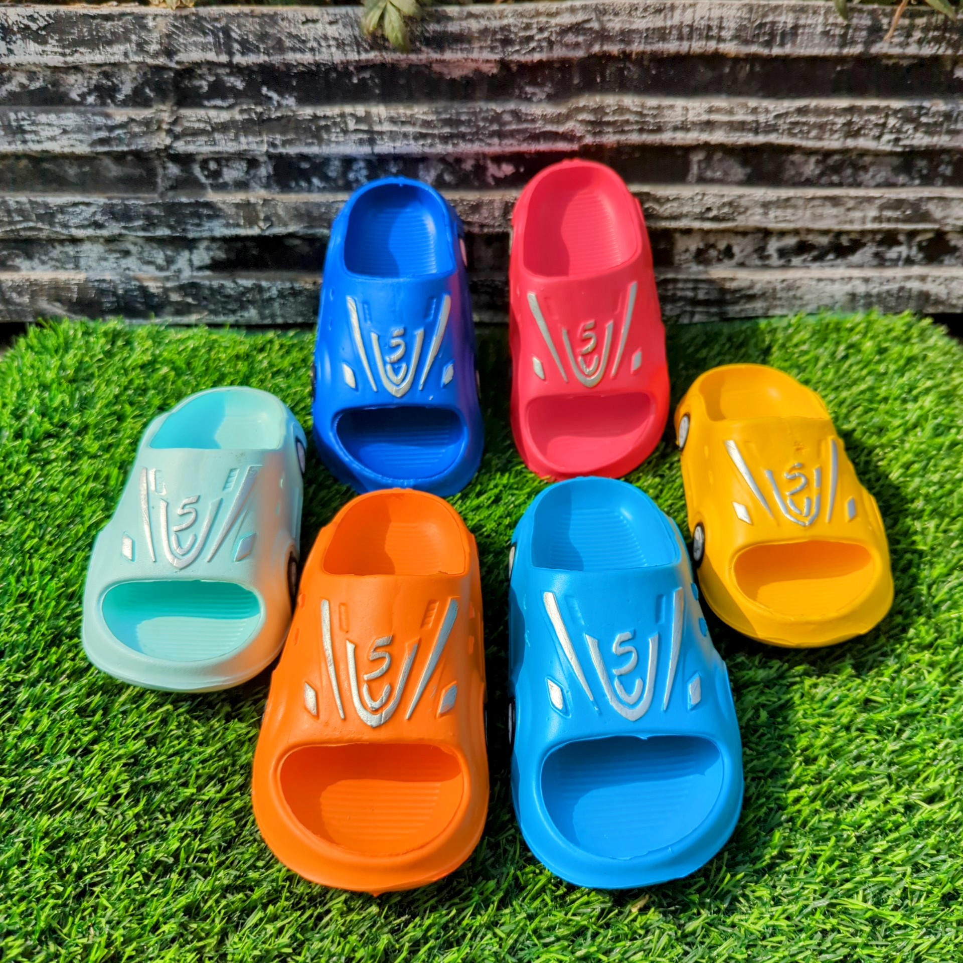 Kids car tyre design slippers  Soft multi colour slippers chappal for kids children  Any random colour chappal for boys girls
