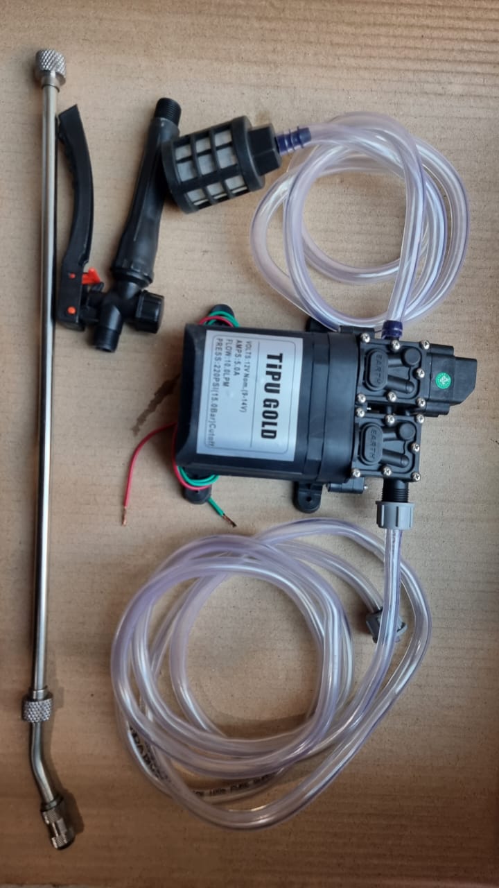 12V Double motor Car Washer Nozzle Kit Pump Cleaner Car Solar Panels