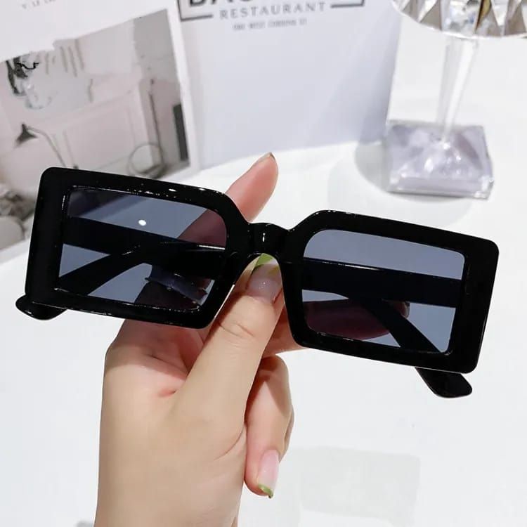 Square Retro Sunglasses Women Vintage Summer Crystal Clear Anti Fingerprint Full Coverage Bubble Free