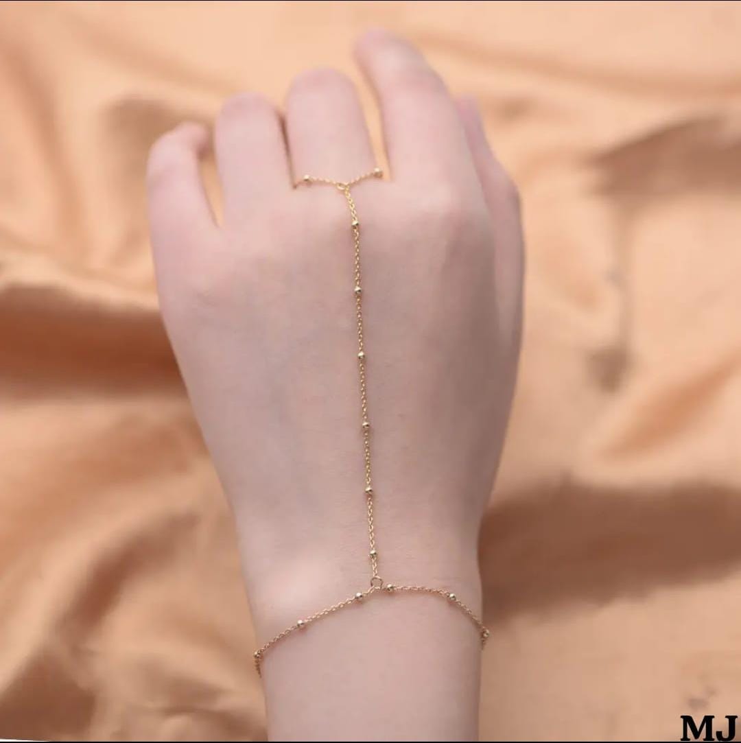 Alloy All-Season Minimalist Hand Harness Bracelet for Women – Adjustable Link Chain with Finger Rings & Elegant Design
