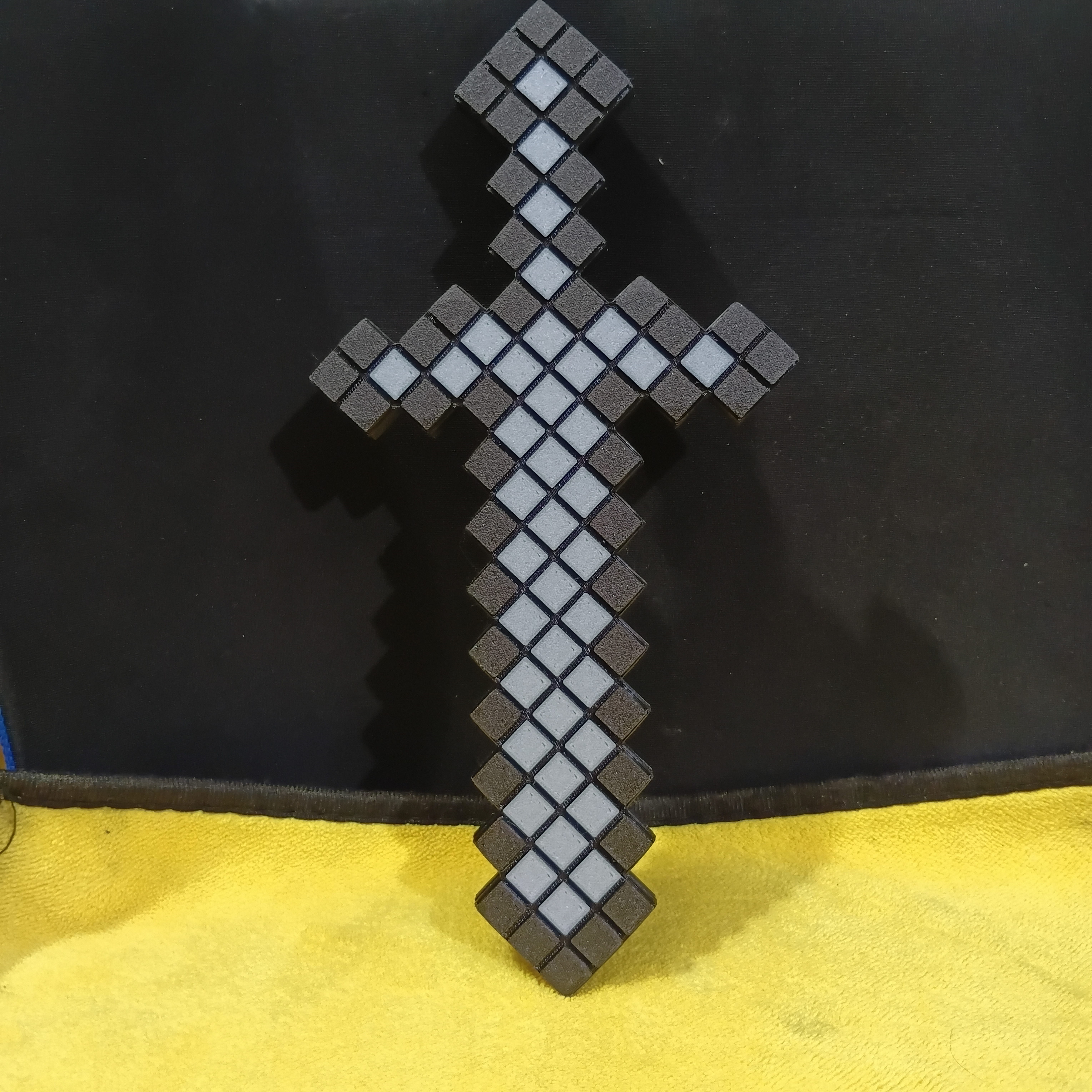 3D Printed Pixel Art Collectible | Voxel-Inspired Game Decor | PLA Desk Display & Cosplay Prop