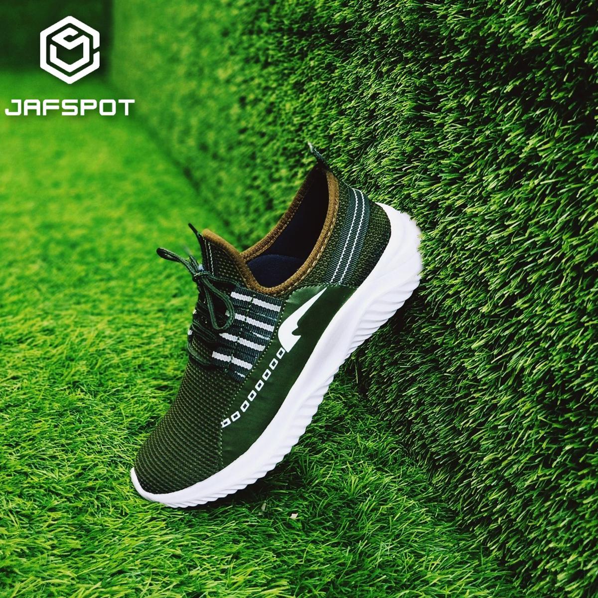 Ultralight Breathable Mesh Men Training Casual Gray Sneakers Sports Shoes Lightweight Athletic Running Shoes