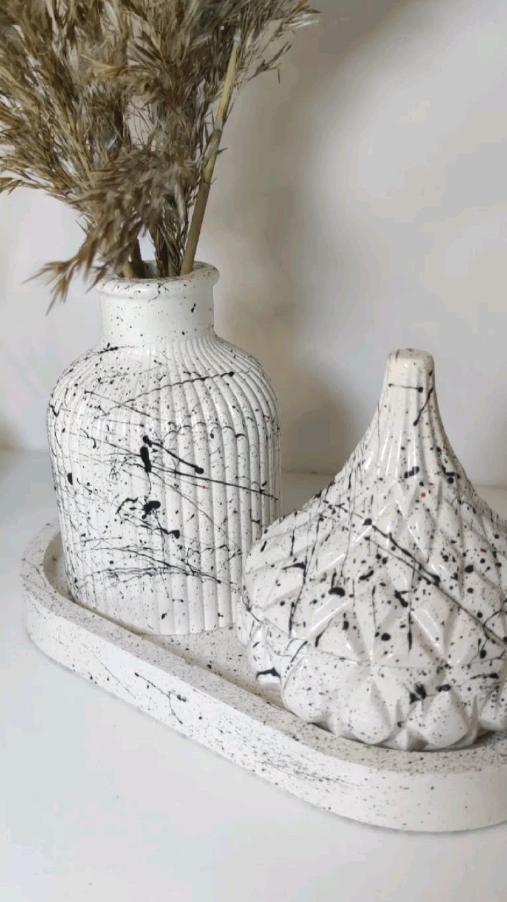 Creative Design Vase Ornaments Artistic Style, Decorations Suitable for Fireplace, Bedroom, Kitchen, and Living Room Decoration, office and theme based area