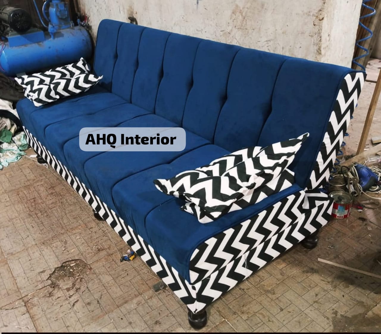 Costumize A.H.Q interior Sofa Com Bed unique style pure Imported Fabric 12 years guarantee of foam low price quality product