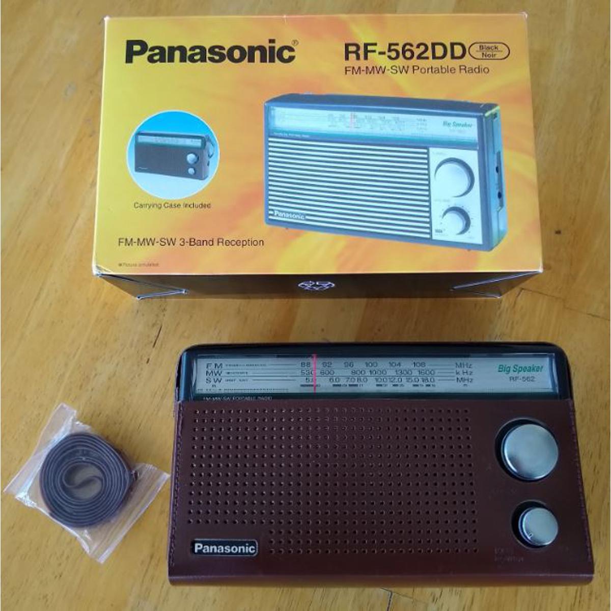 3 Band Portable Radio RF-562 with FM, MW, SW, 800mW Output, 8cm Speaker, and Earphone Terminal