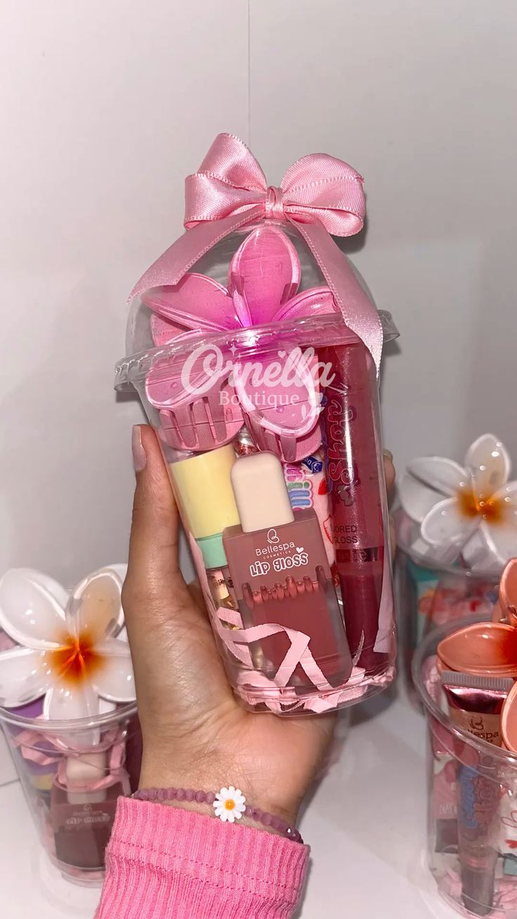 Girly Gift Cup Set – Lip Gloss, Lip Oil, Perfume & Accessories – Perfect for Girls/Women