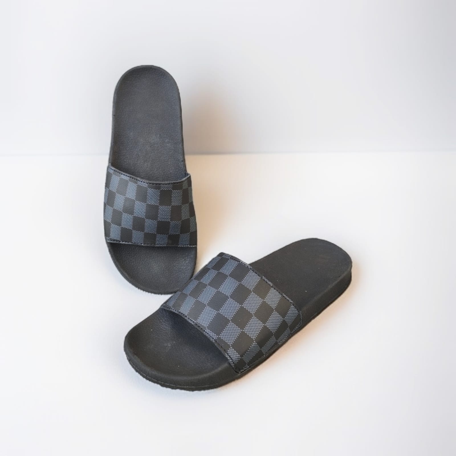 Slippers for Men Summer Breathable Materials Casual Comfort Style Multi-Color Available