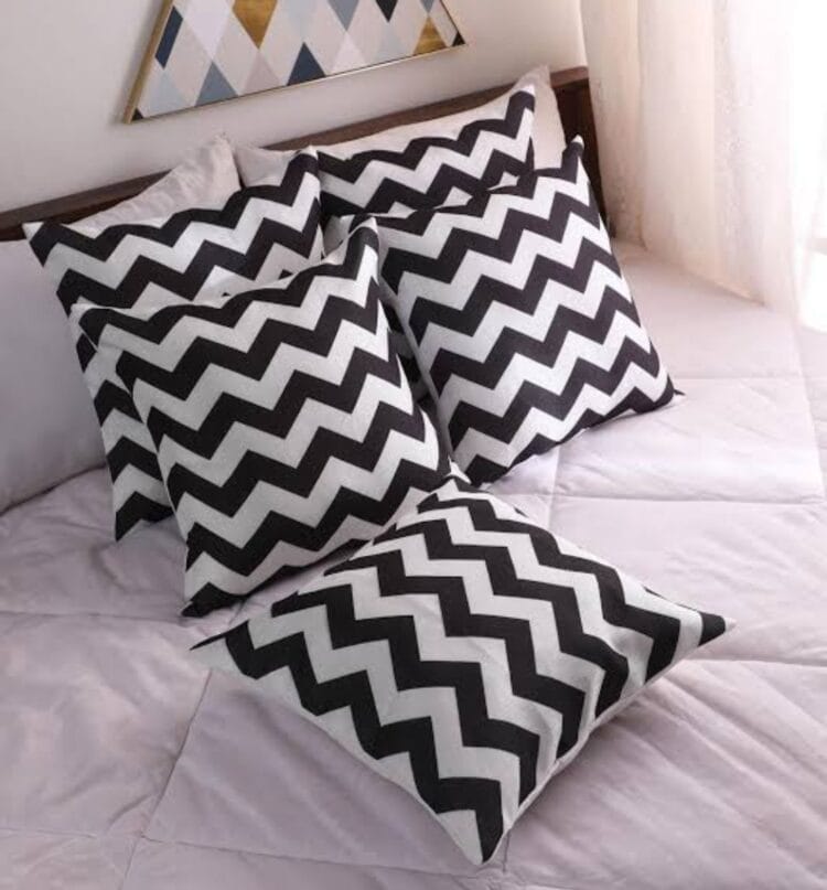 Modern Geometric Zigzag Pattern Cotton Cushion Covers for Home Decor