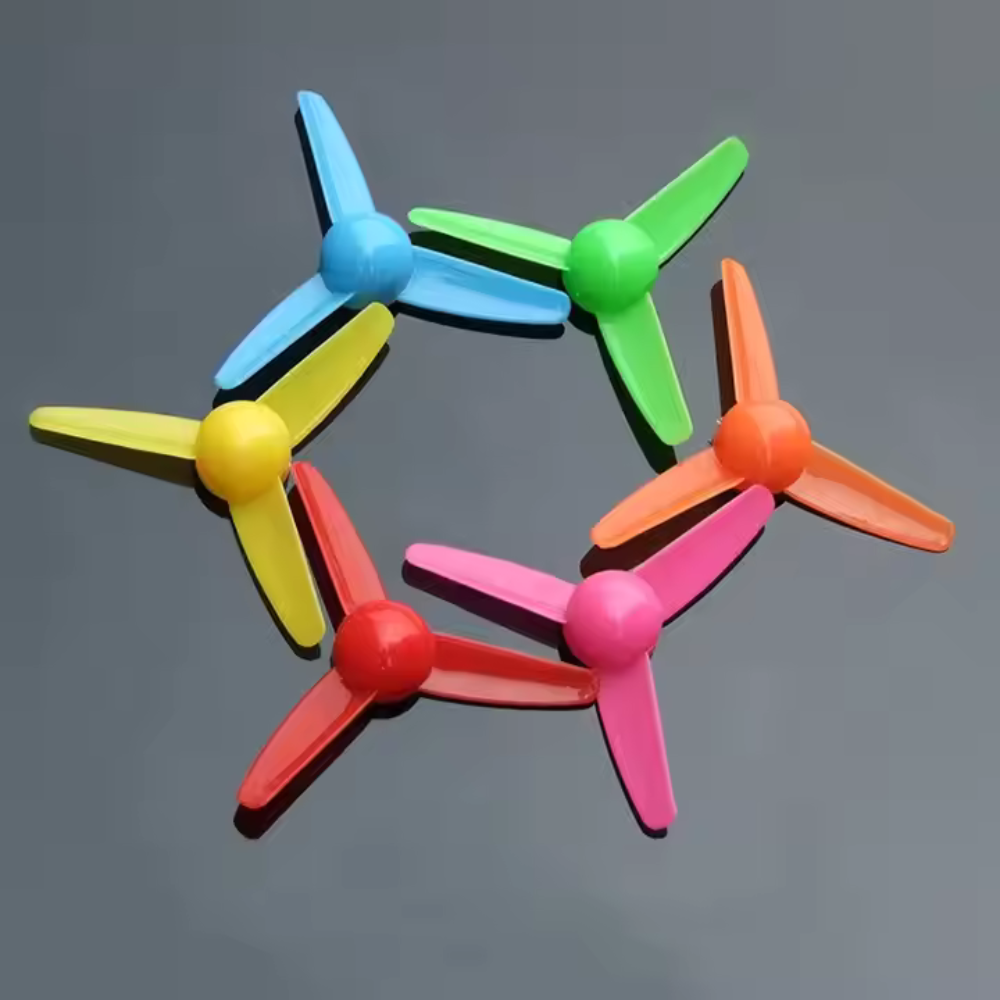 Pack of 3 High Quality DIY Fan Propeller Blades for Mini DC Motors – 4 Blade Plastic Props for Kids Science Projects, RC Boat, Robot Car, Electric Motor, Drone, Airplane, Toy Fan, STEM Model Craft, Battery Powered DIY Toys Accessories Kit