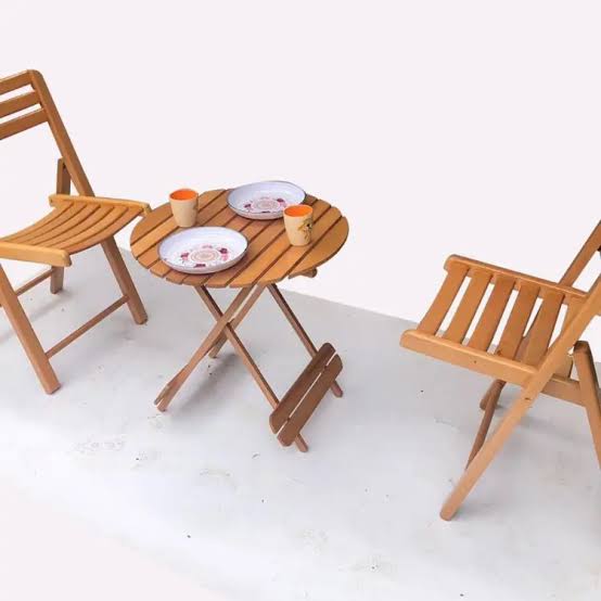 Wooden Foldable Chair Table Set with Round Table