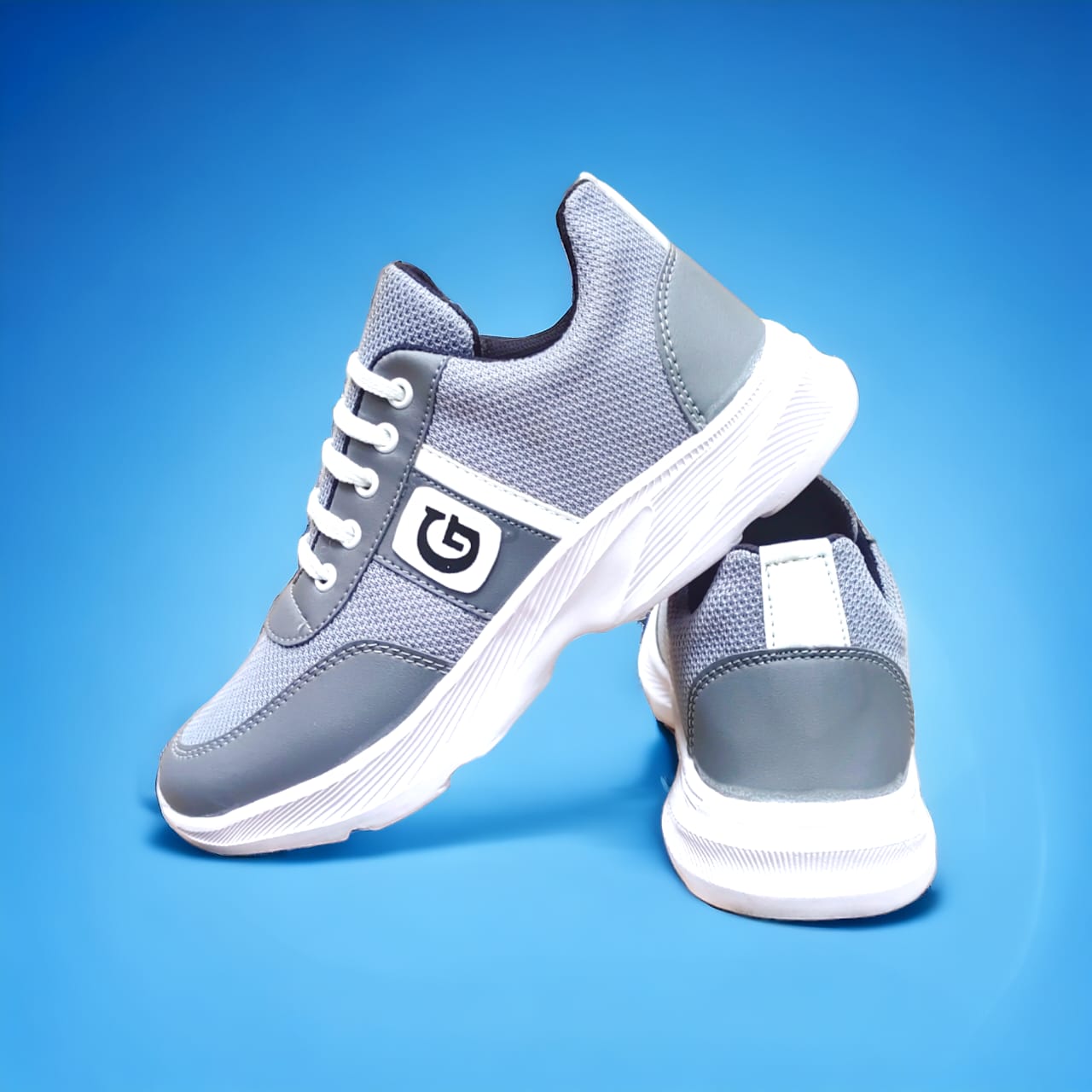 Sports sneakers for men / Joggers for boys / Trending joggers for men / Samba shoes for boys