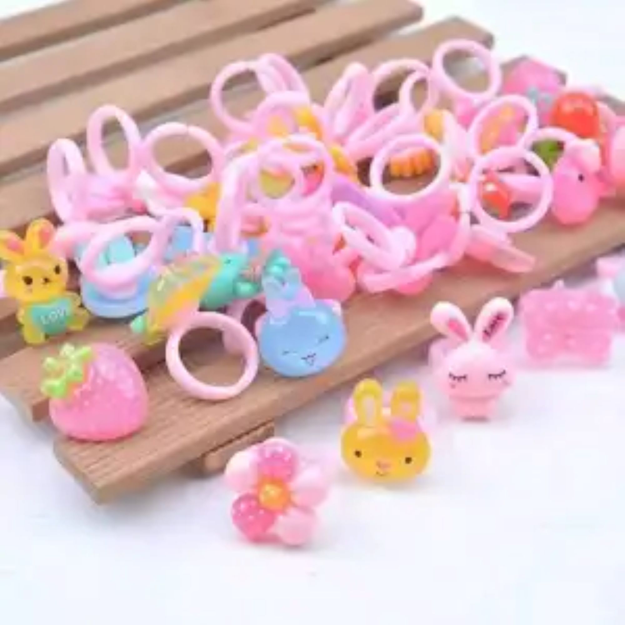 Kids Fashion Jewelry Set with Cartoon Animal Rings, Colorful Plastic Rings for Children - 12 Pieces
