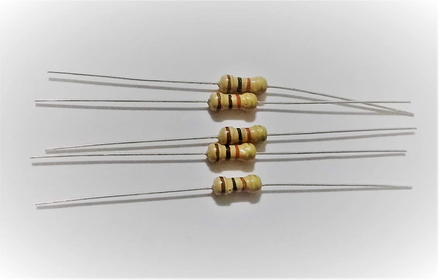 Pack Of 25 - Carbon Resistors 100 Ohm Resistance - 1/4W