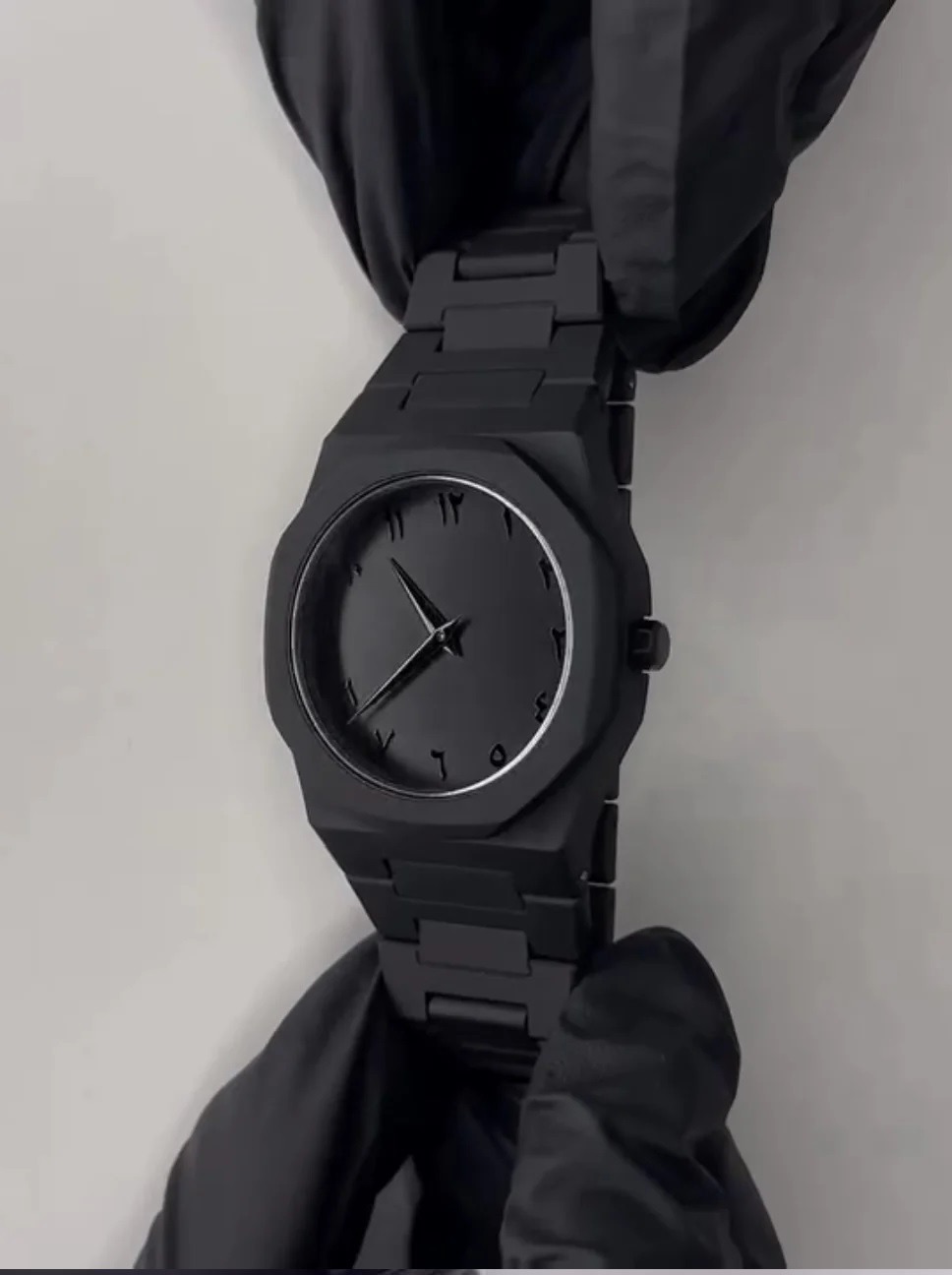 Most trending Luxury Watch for Men / Boys - Stylish Arabic Aura Watch for Men & Women Black Dial with Arabic Numerals Fiber Chain with Butterfly Lock Best for Unisex - Art# TLJ -BlackAura-BlAu90550-Sport-0092a