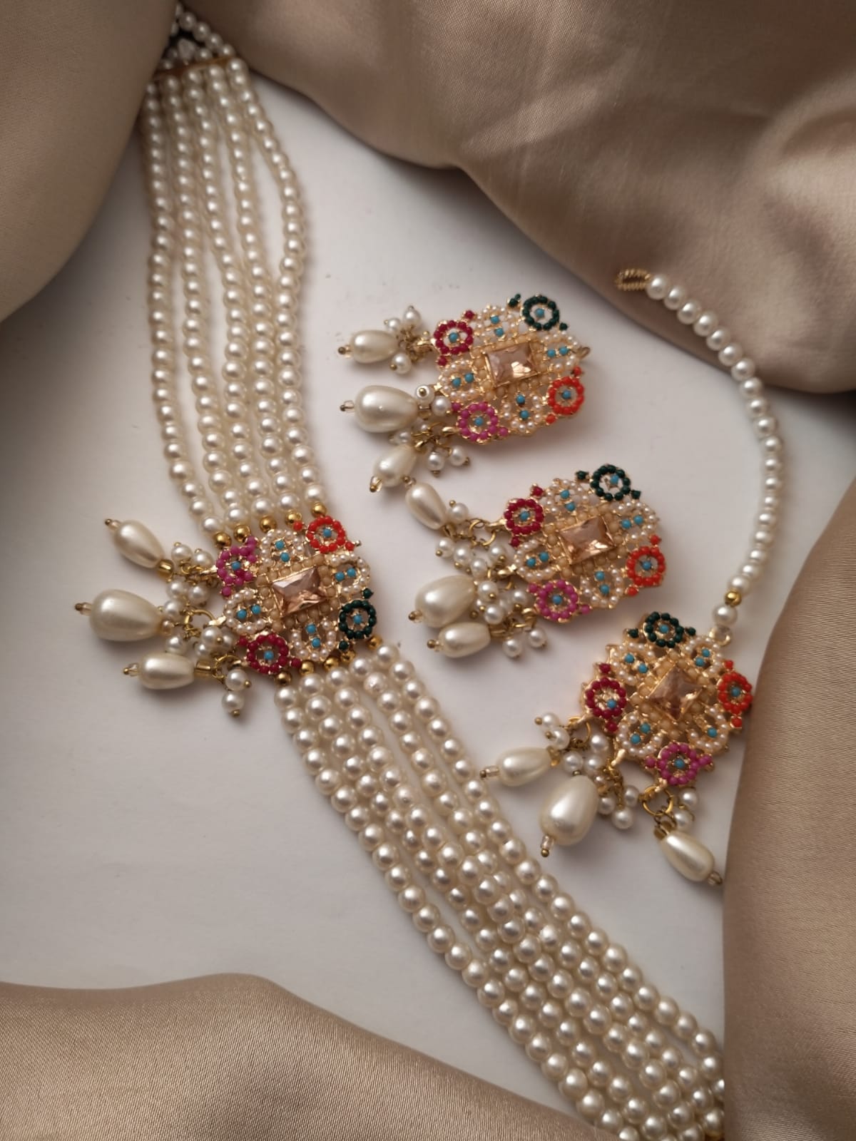 Set Bridal   Multi Pearl with tika 7861