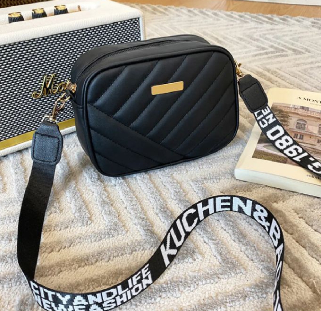 Quilted PU Leather Elegant Crossbody Bag for Women - Stylish Shoulder Handbag with Phone Pouch