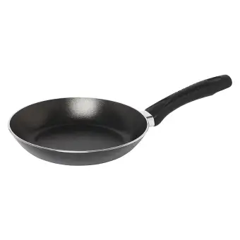 medium saute pan