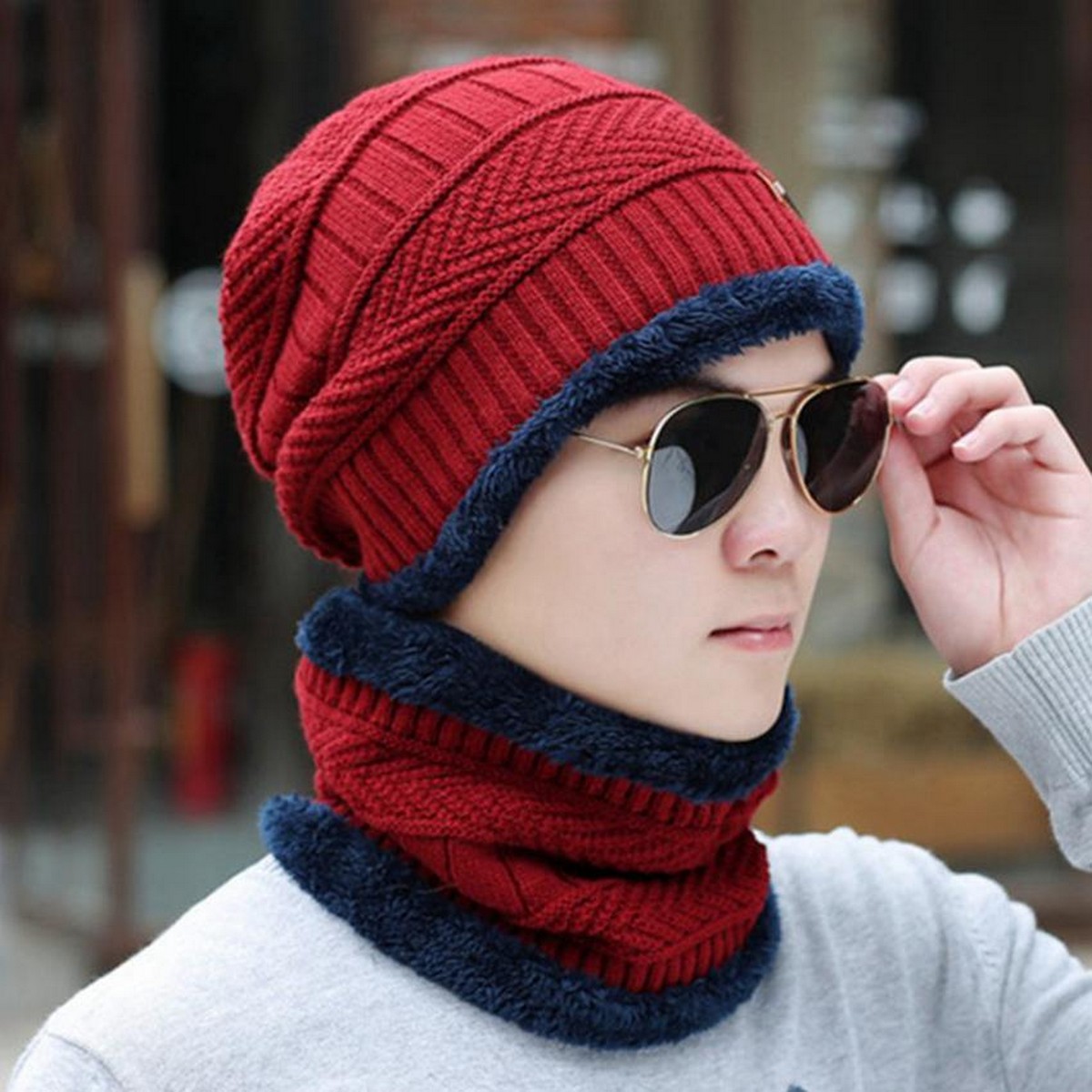 Winter Knitting Skull Cap And Neck 