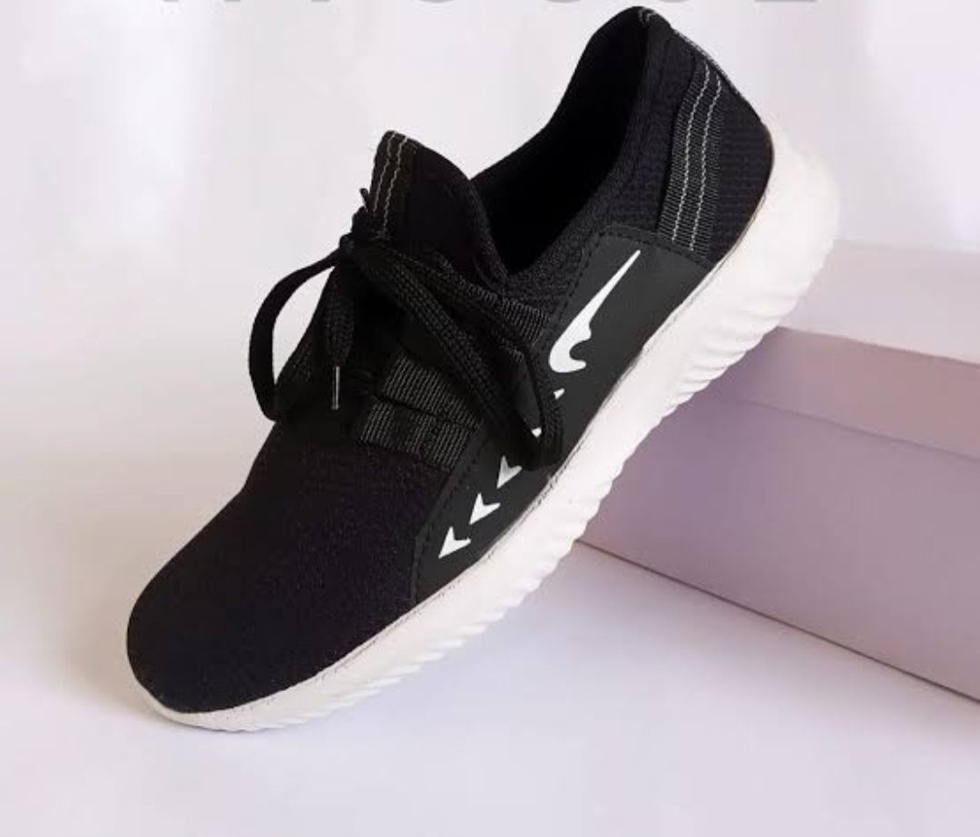 Latest Trendy casual sneaker,Light weight fashion sheos For Mens With ,white lace running walking shoes For Boys