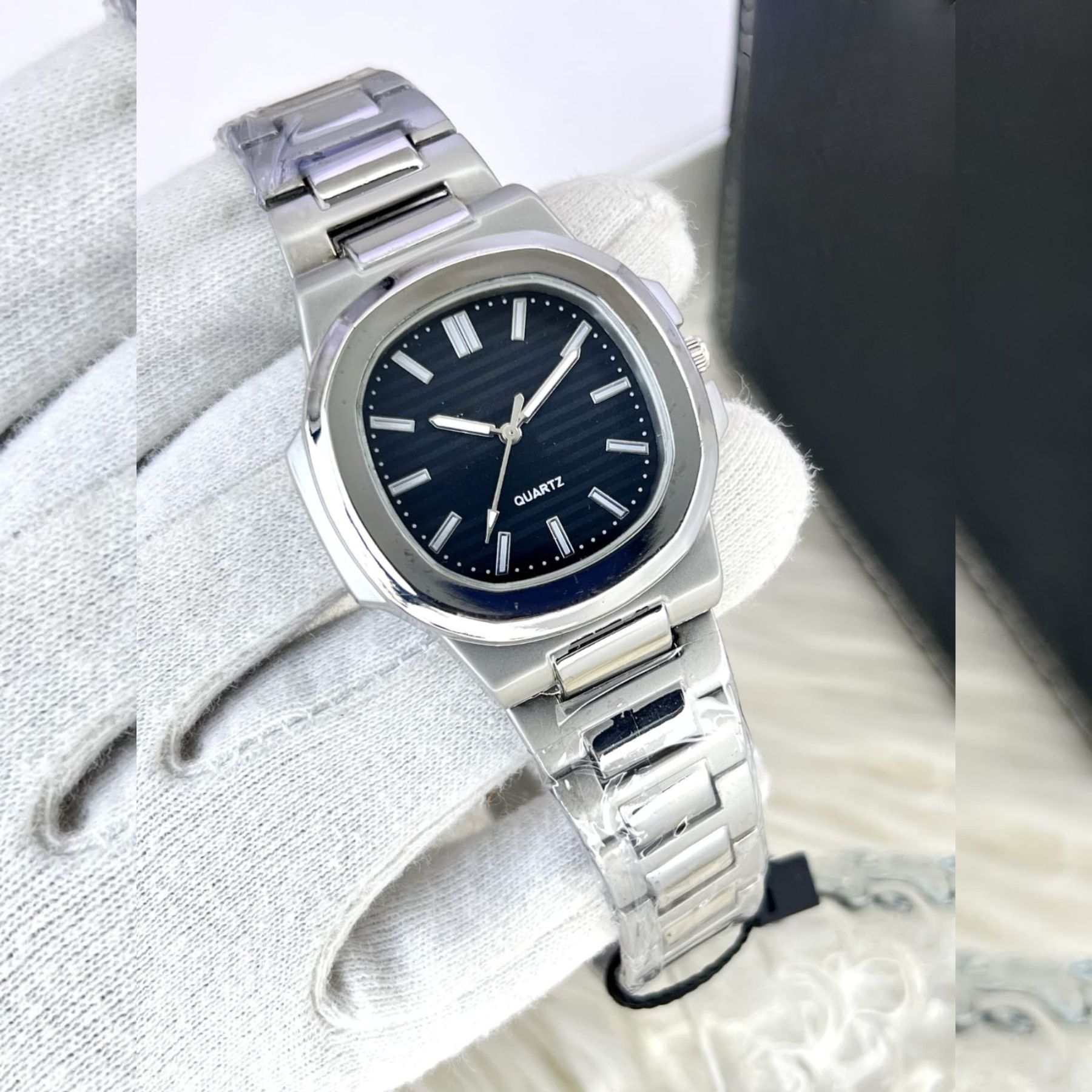 Bin-b Nautilus Watch for Men Stainless Steel Strap Quartz Watch Business and Ultra Thin Style Multiple Colors