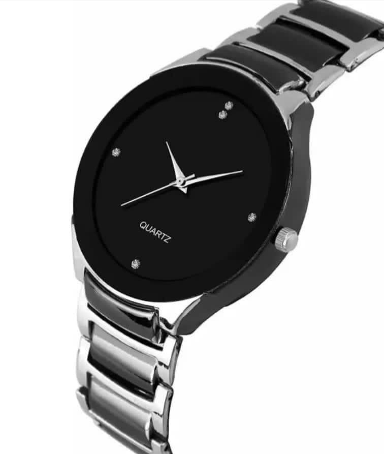Round Stylish Stainless Steel Analog Quartz Watches For Man