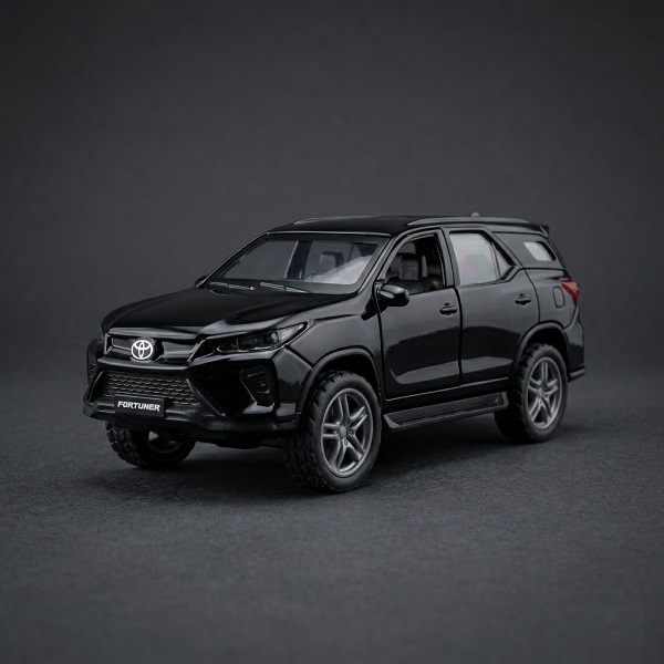 Original Toyota Logo 1:36 Scale TOYOTA Fortuner Toy Car  Diecast Mini Metal Pull Back Alloy Model with Openable Doors Lights & Music vehicles