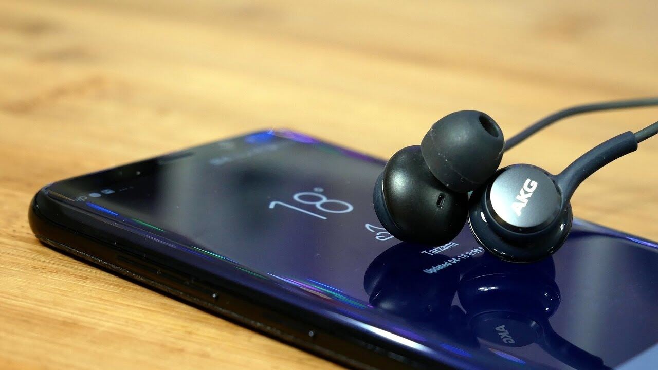 AKG S10 Handsfree | Universal 3.5mm Earphones | Heavy Bass & Clear Sound | Compatible with All Android Devices.