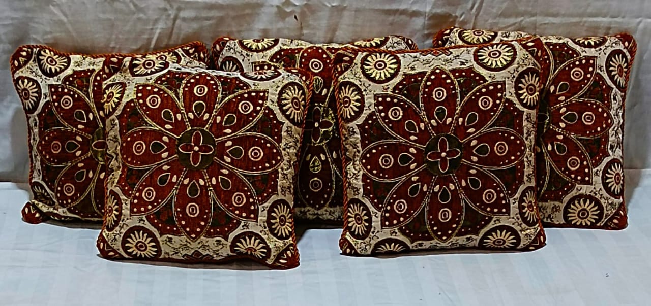1PC Velvet Jacquard Cushion Cover 15x15 Inches High-Quality Velvet with Zip Closure