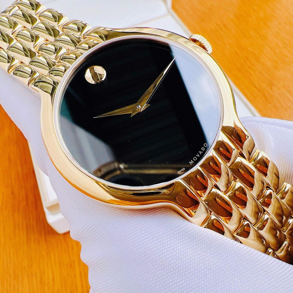 Movado 2025 veturi gold