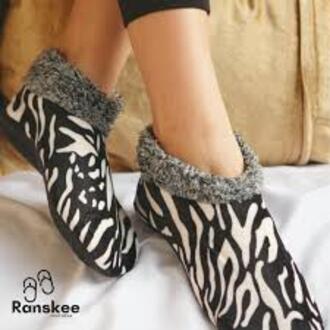 Ladies/Girls Velvet Woolen Carpet Slipper Socks - Soft - Comfortable - Cute Winter warm Slipper Socks-Ladies Socks