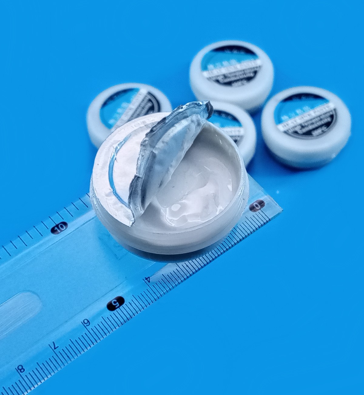 DreamsMart Heatsink paste thermal paste high temperature conductive Past for CPU, GPU, computer processor,  cpu, integrated circuit, peltier module