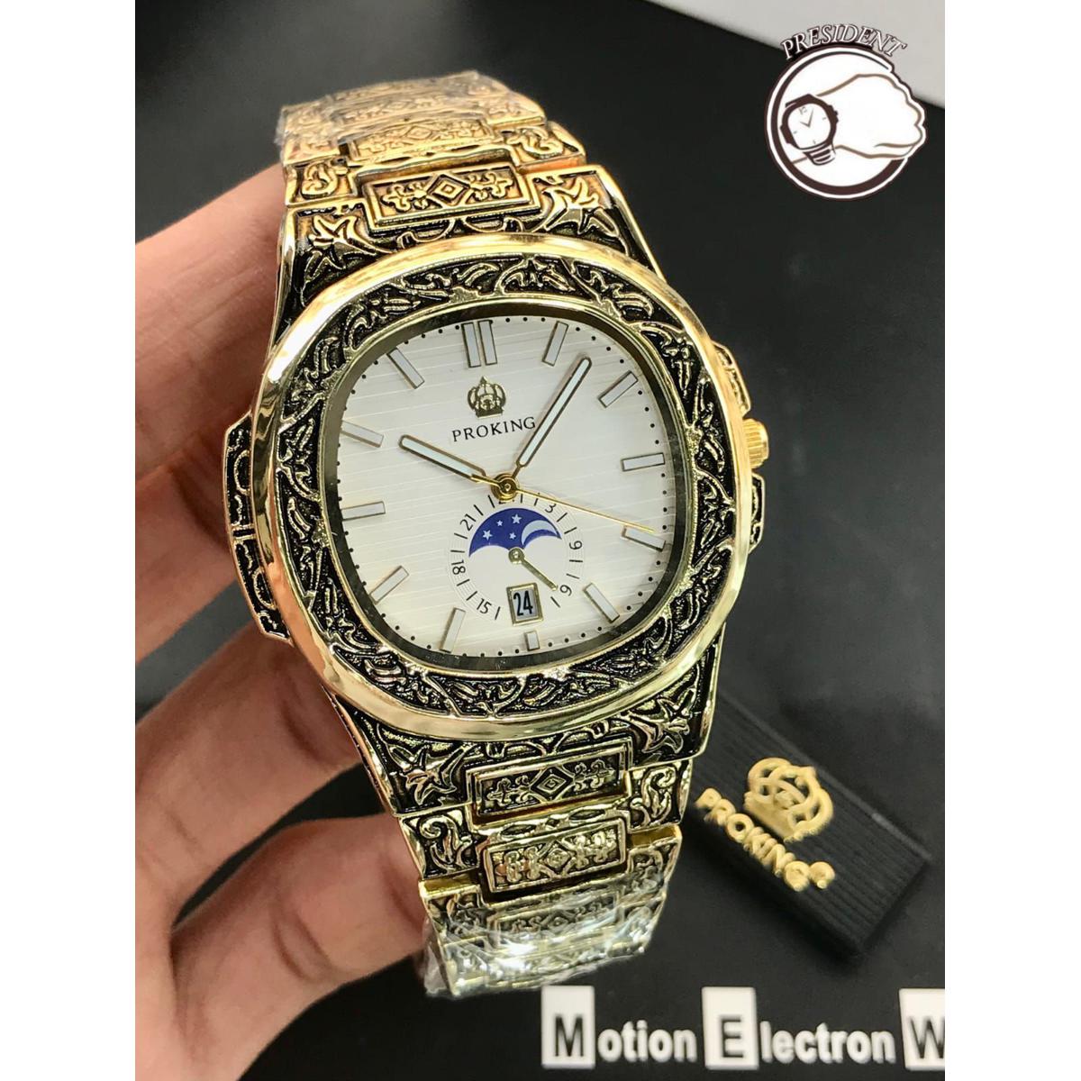 Mens Watch
Premium Quality
Engraving Model
Quartz Machine
Date Working
Stainless Steel Chain 
7 different Colours
