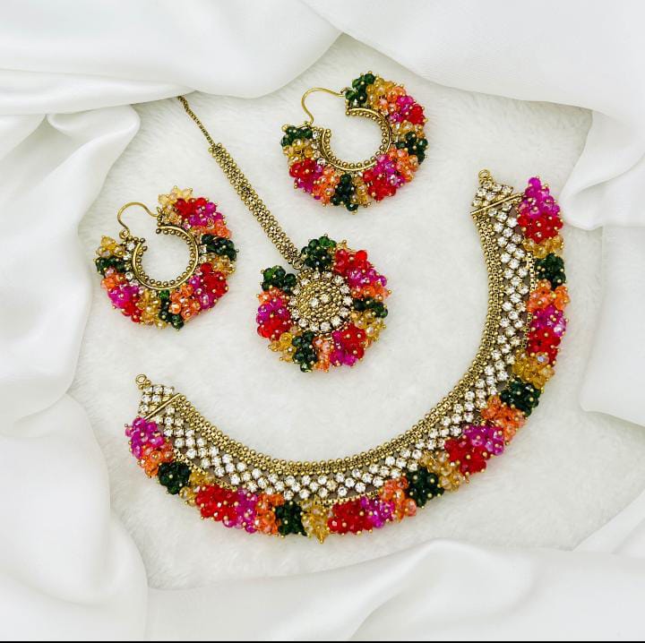 Beautiful Kundan zeey  set multi color Bindiya/earrings/necklace