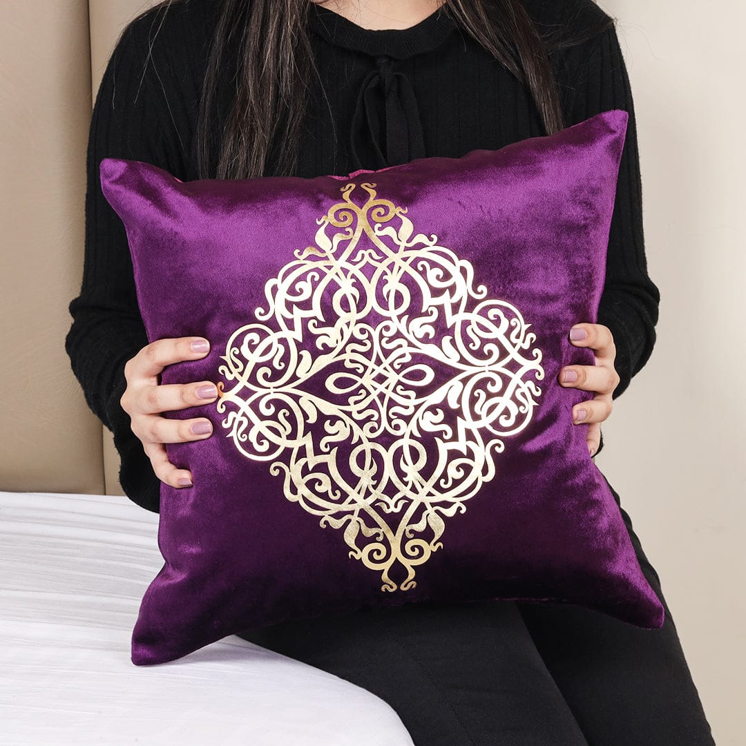 Luxury Motive Laser Velvet Cushion Cover