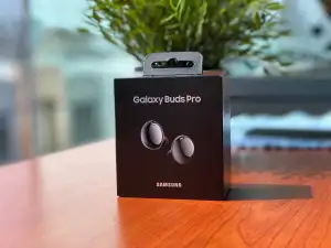 Samsung earbuds online daraz