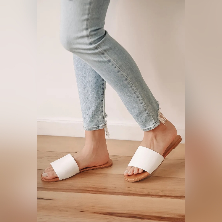 Foot Forward Handmade Flat Sandals, Trendy and Comfortable, Various Sizes