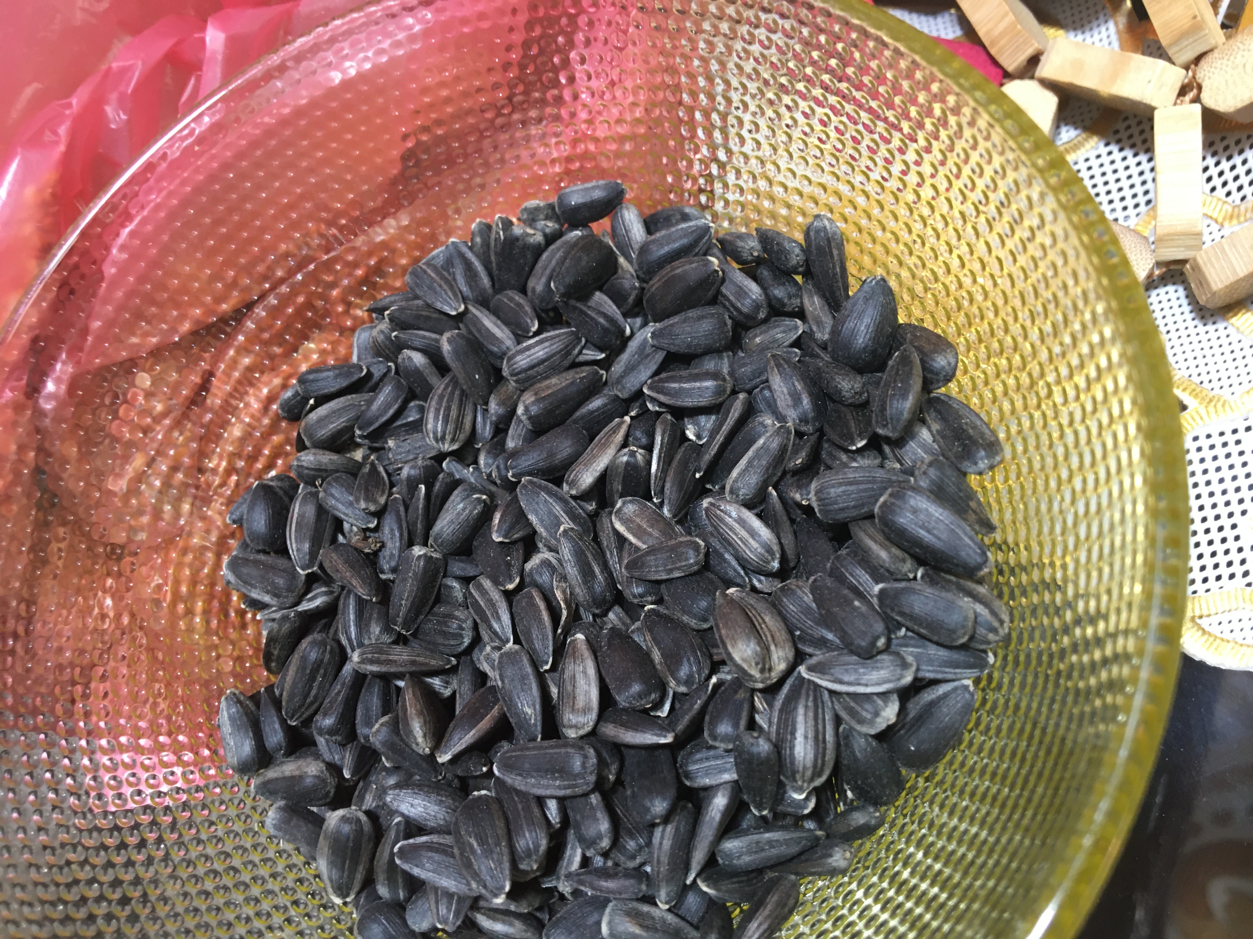 black sunflower seeds for parrots